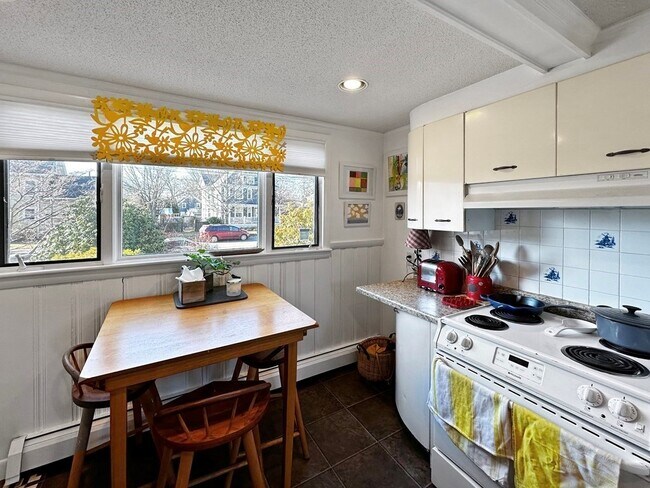 Building Photo - 83-85 Middlesex Ave