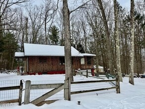 Building Photo - 12 Third Rd