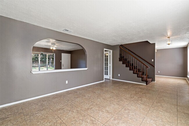 Foto del edificio - 11610 Hillcroft Ave