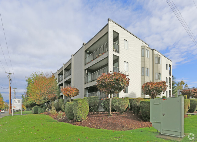 Building Photo - Maple Court 2