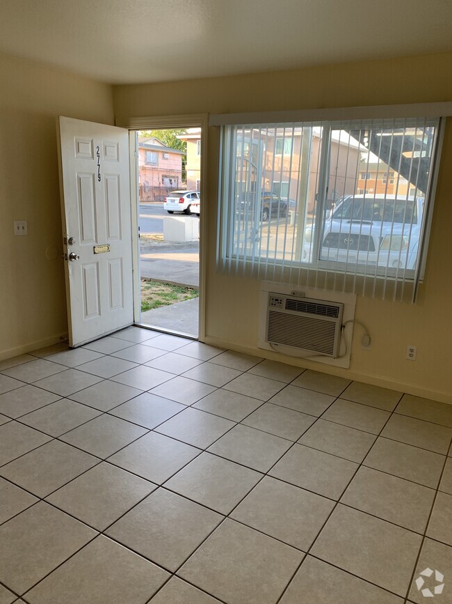 Meadowview Terrace Apartments for Rent with Parking Sacramento, CA