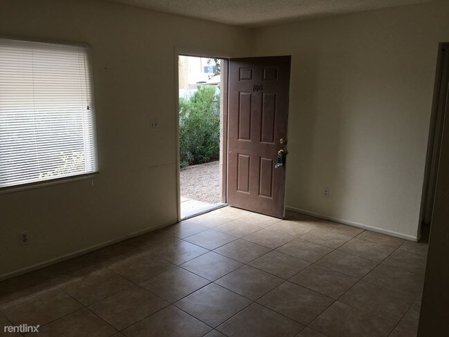 Building Photo - 706 S Stapley Dr