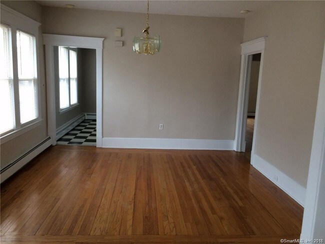 Building Photo - 133 Gerrish Ave
