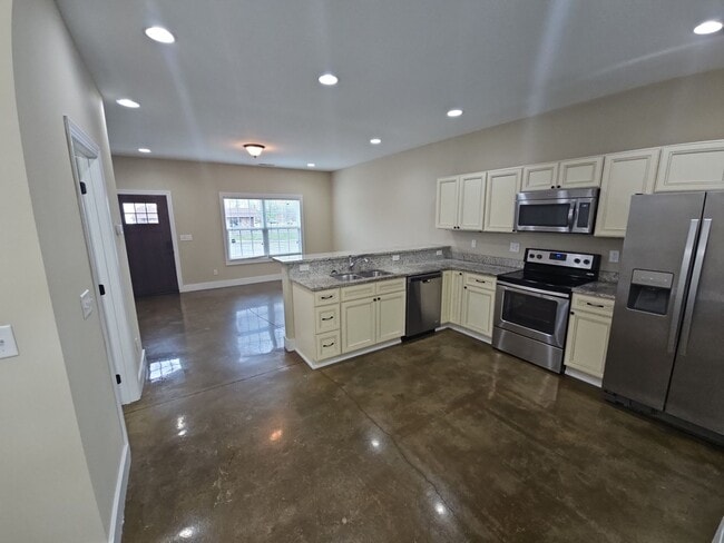 Building Photo - 373 E Jere Whitson Rd