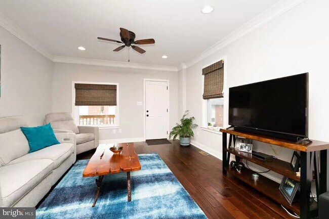 Foto del edificio - 1420 Dellwood Ave
