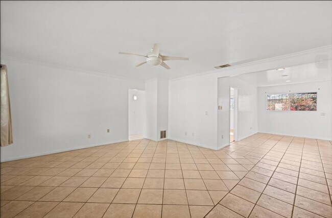 Foto del edificio - 3813 Birch St