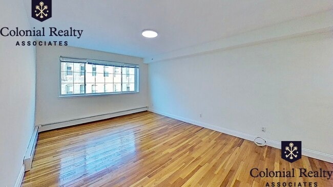 Building Photo - 10 Griggs St