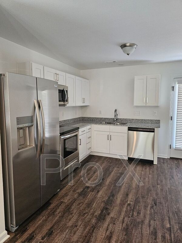 Building Photo - 511 N Roney St