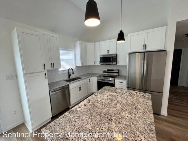 Foto del edificio - 4 br, 3 bath House - 208 Franklin Square