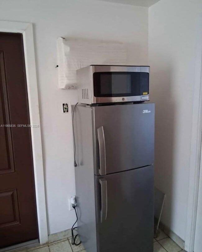 Foto del edificio - 7167 SW 43rd St