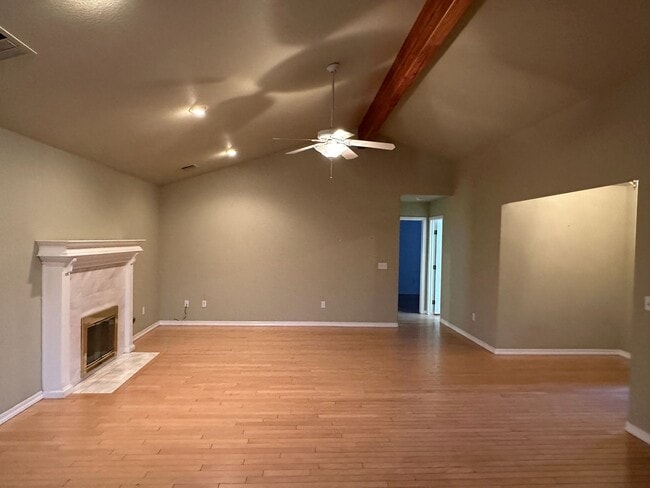 Foto del edificio - 3707 W Hemlock Ct