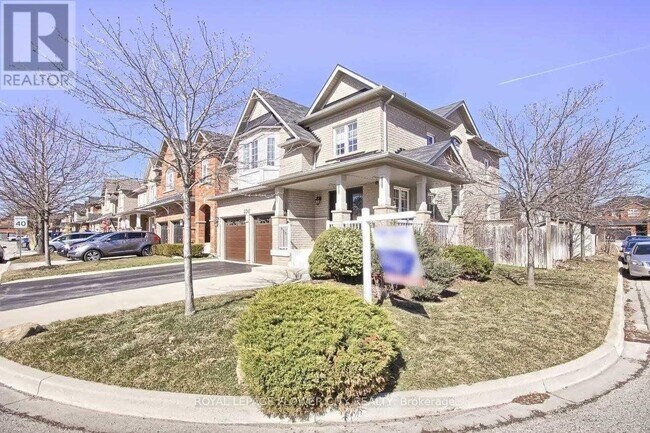 Photo du bâtiment - 2247 Empire Crescent