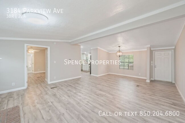 Building Photo - 3184 Parkview Ave