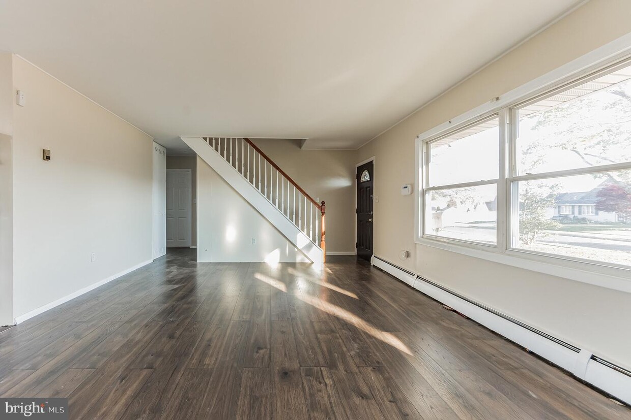 73 Canyon Rd, Levittown, PA 19057 House for Rent in Levittown, PA