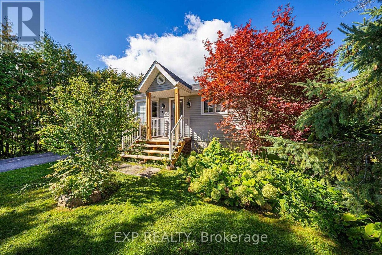Photo principale - 104 Maple Ave