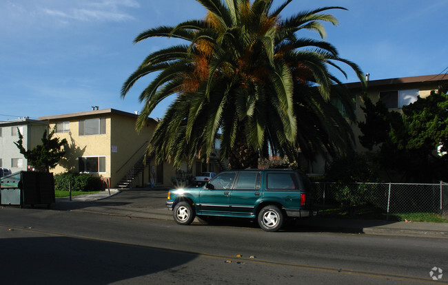 Foto del edificio - 69-81 Jose Figueres Ave