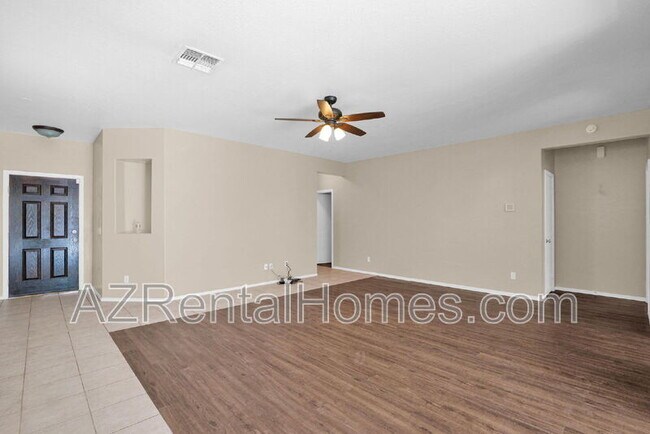 Foto del edificio - 6308 S 69th Glen