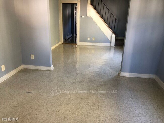Foto del edificio - 3 br, 1 bath Townhome - 2528 Sycamore avenue