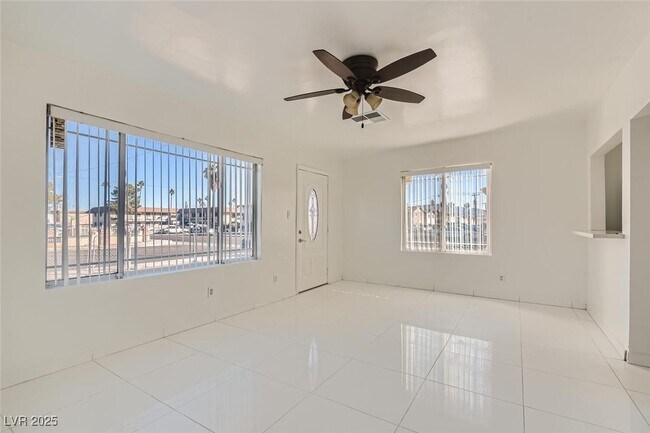 Foto del edificio - 2132 Franklin Ave