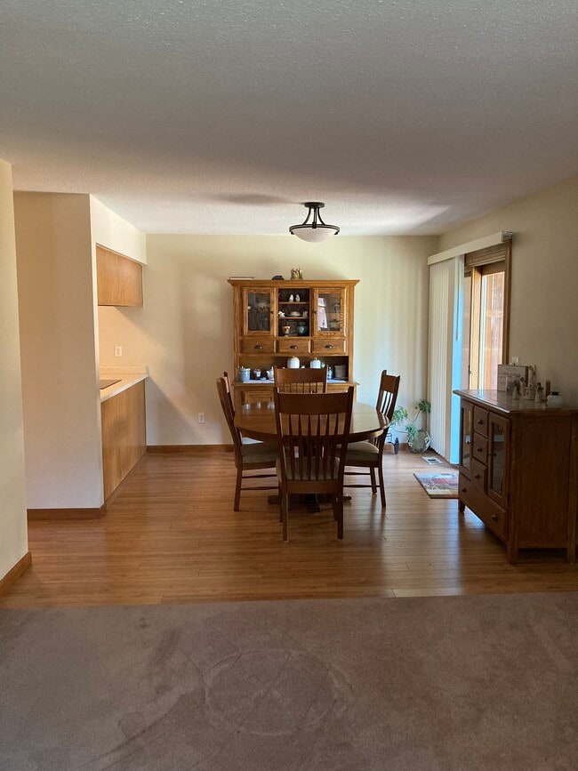 Foto del edificio - 13064 Garfield Dr