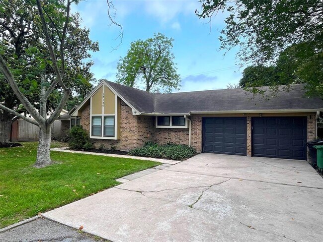 Building Photo - 10126 Metronome Dr