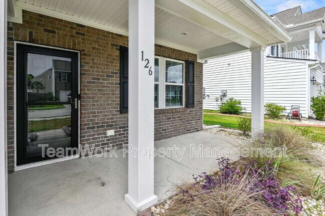 Foto del edificio - 126 Daniels Creek Cir
