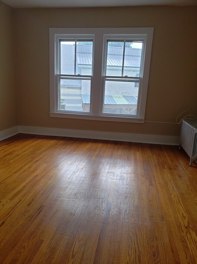 14 Geneva st, Bath, NY 14810 Townhouse for Rent in Bath, NY