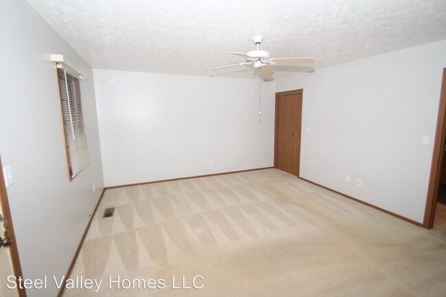 Building Photo - 2 br, 1 bath House - 1705 Westhampton