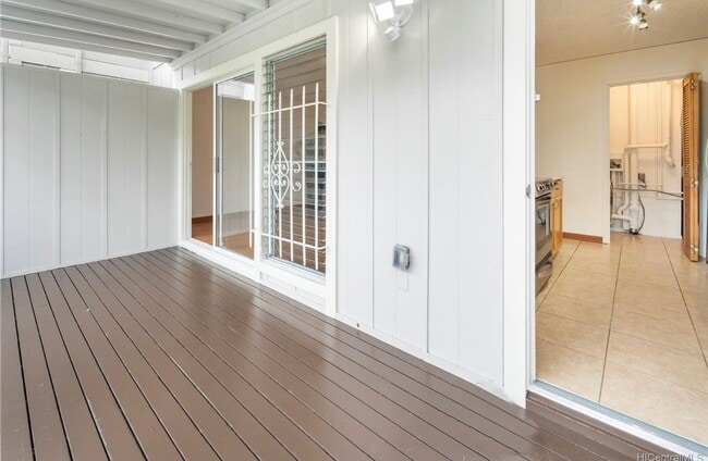 Building Photo - Beautiful Updated 3BR Unit!!