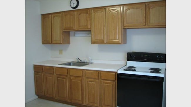 Building Photo - Redstone Gardens