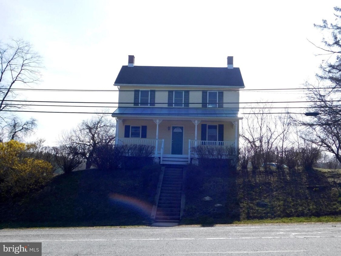 Primary Photo - 17207 York Rd