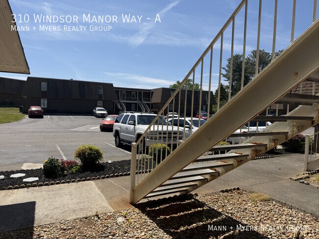 Foto del edificio - 310 Windsor Manor Way