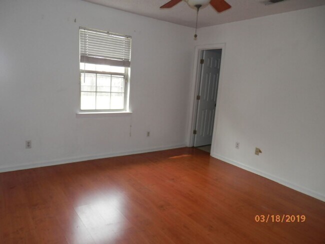 Foto del edificio - 1616 Seneca Ln