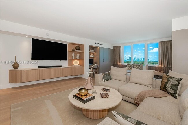 Foto del edificio - 2301 Collins Ave