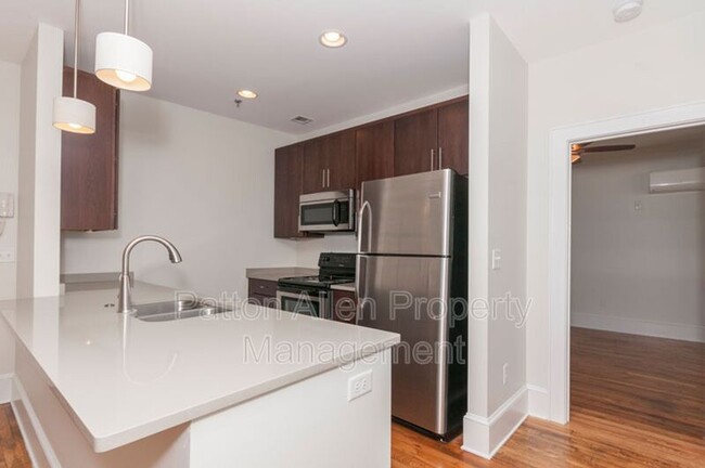 Building Photo - 444 Haywood Rd