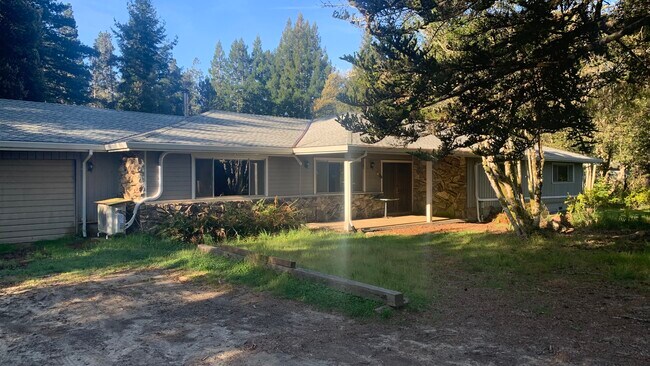 Foto del edificio - 41801 Road 16