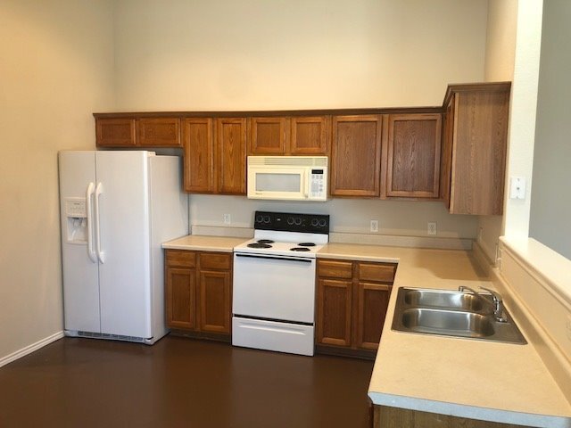 Building Photo - 2 Weeks Free! Spacious 3BR Townhome with High Ceilings, Private Garage & Open Floor Plan