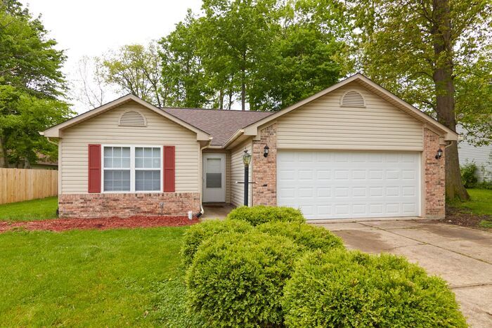 Primary Photo - Great 3 Bedroom, 2 Bath Home in Cherry Lak...