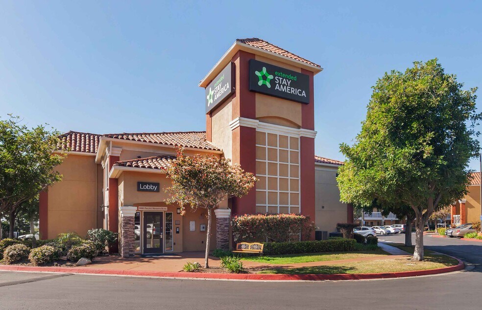 Furnished Studio-San Diego - Sorrento Mesa
