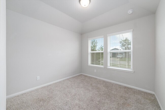 Building Photo - 906 Pismo Ln