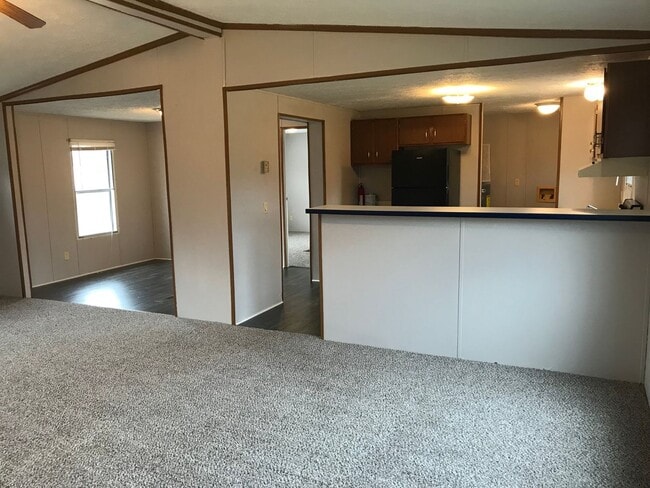 Foto del edificio - 3 Bedroom 2 Bath Home on 2 Acres For Rent!