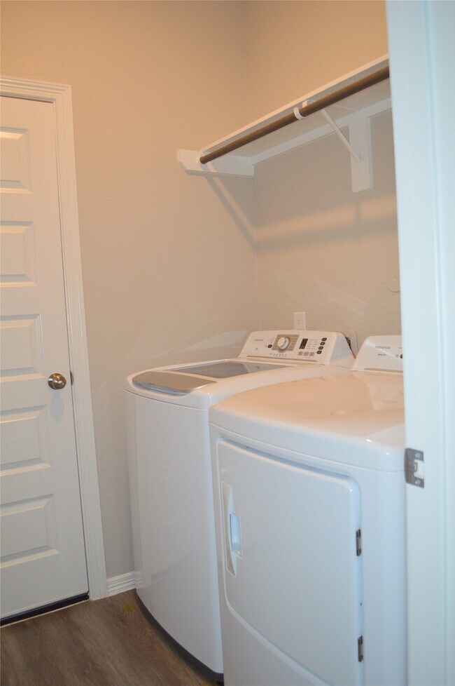 Foto del edificio - 21082 Voyage Ln