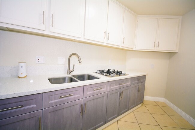 Building Photo - Eastvale 1 Bedroom 1 Bath Additional Unit ...
