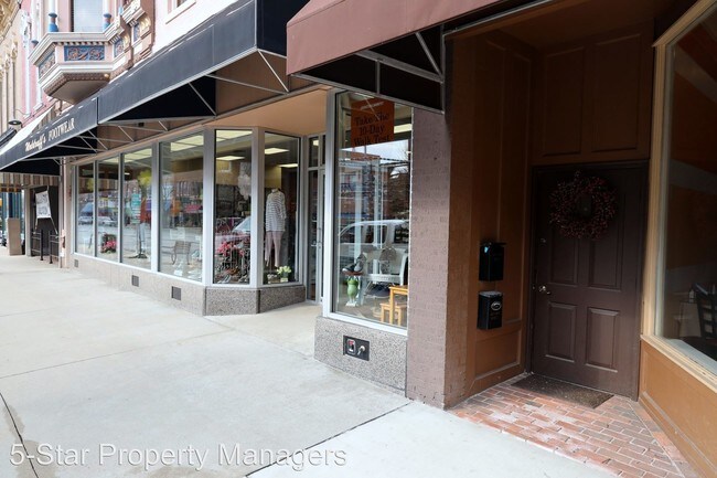 Building Photo - 129 S Main St