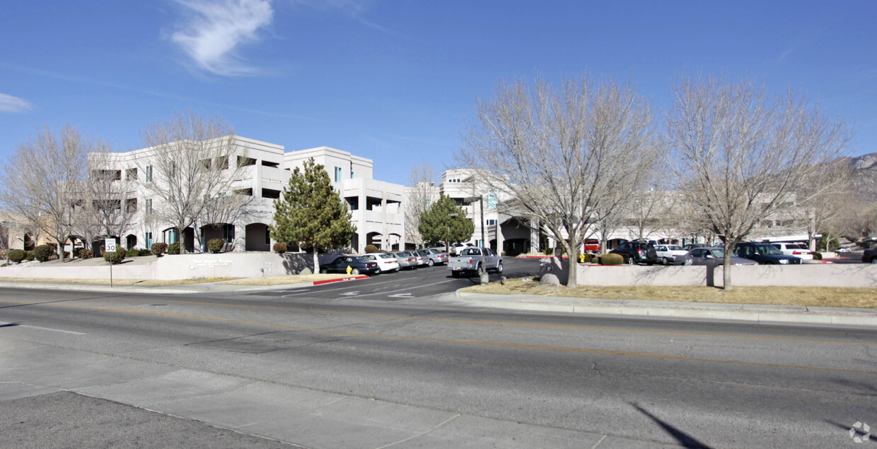 Foto del edificio - Bear Canyon Estates