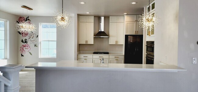 Foto del edificio - Amazing 2 story for rent in Daybreak!