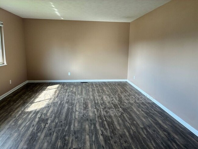 Foto del edificio - 5261 Bromwick Dr