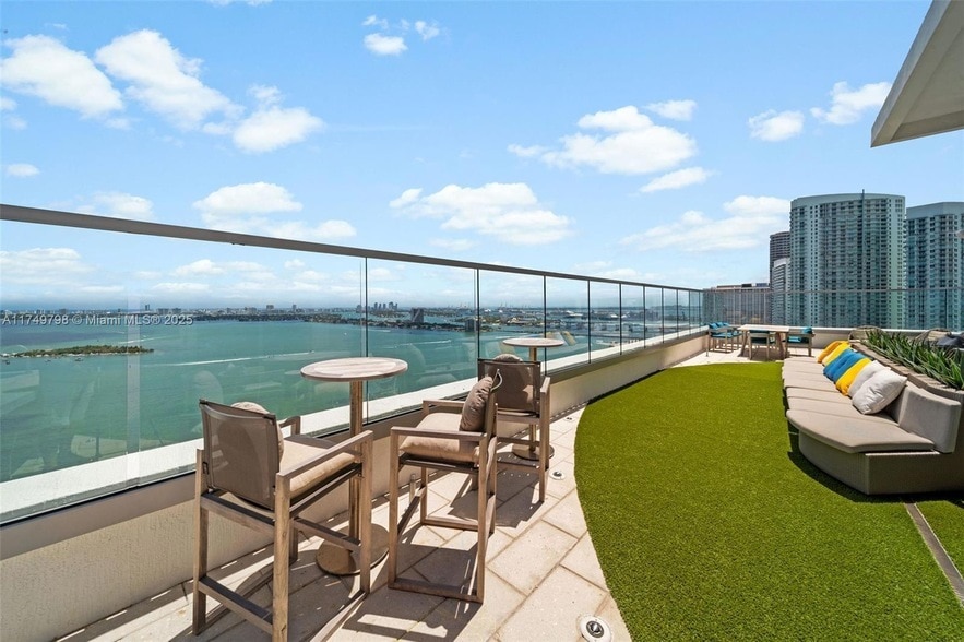 Photo - 2150 N Bayshore Drive Unit 202