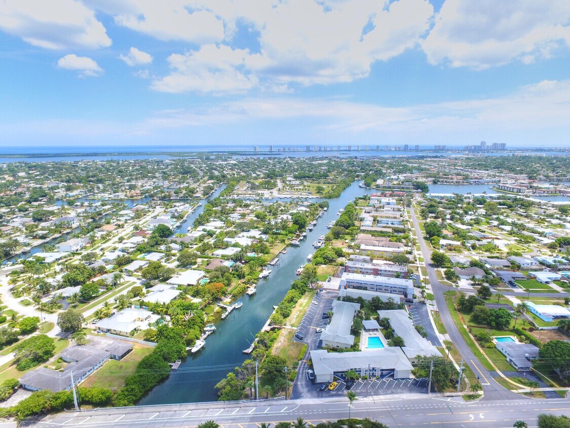 510 Prosperity Farms Rd Unit 7B, North Palm Beach, FL 33408 Condo