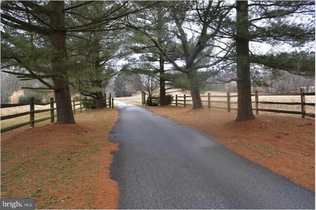 Foto del edificio - 3864 Butler Rd